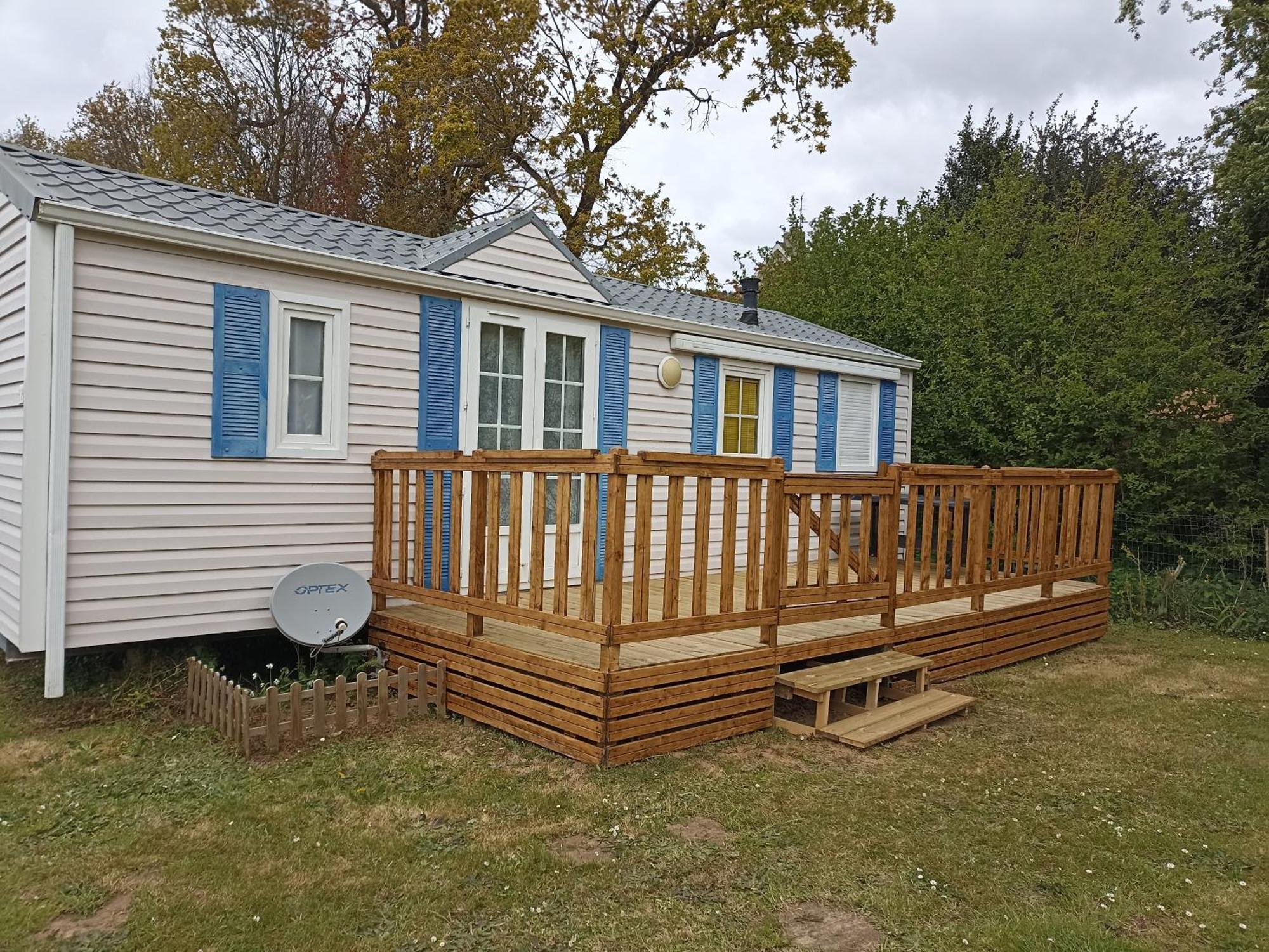 Mobil-Home Dans Camping Municipal Kermaria-Sulard Екстериор снимка